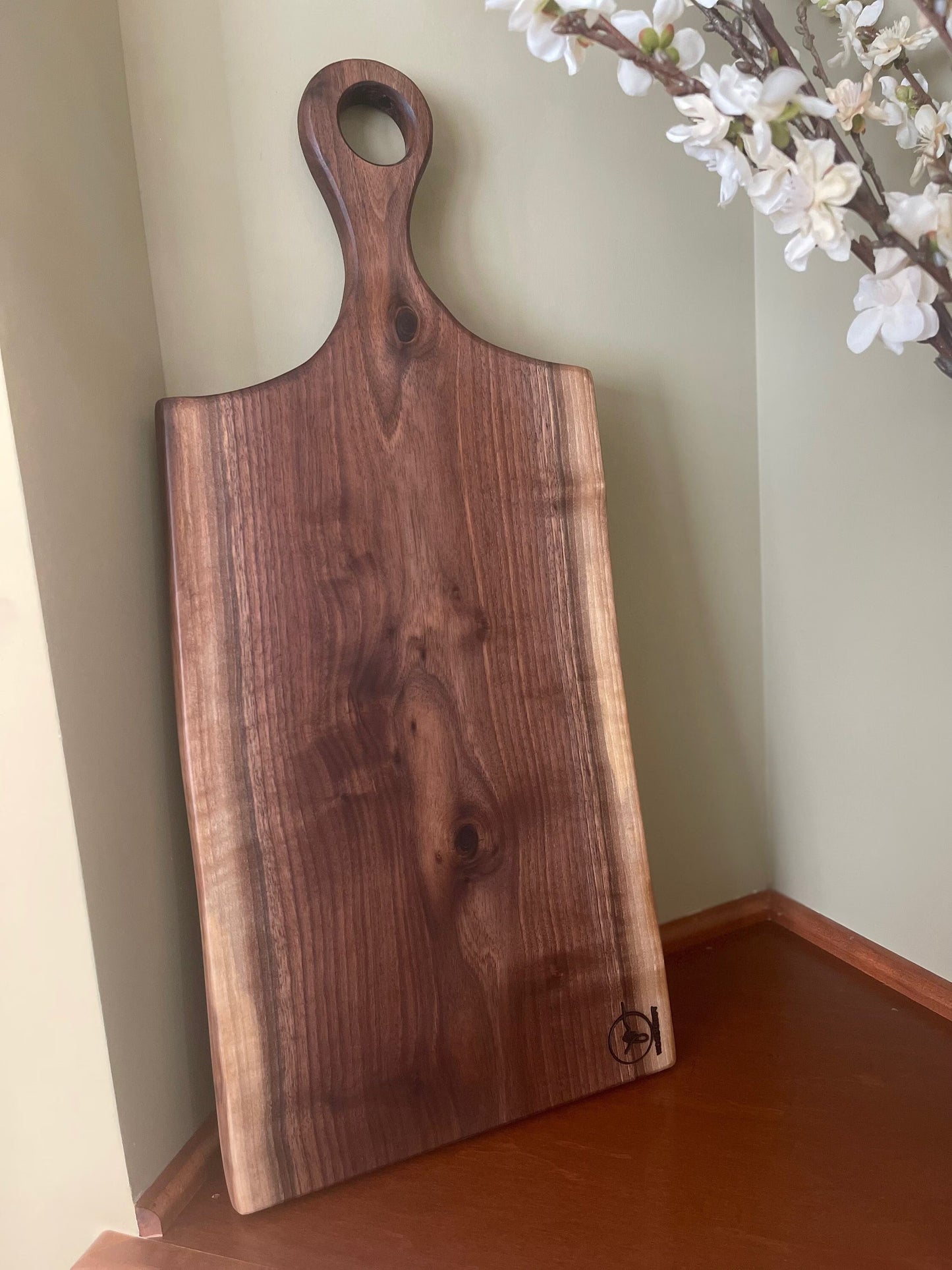 Large Charcuterie Board with Handle, Live Edge Black Walnut, Live Edge Cutting Board, Serving Tray, Handcrafted